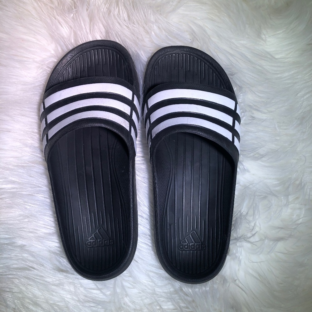 Adidas sandals | Kids size 3
